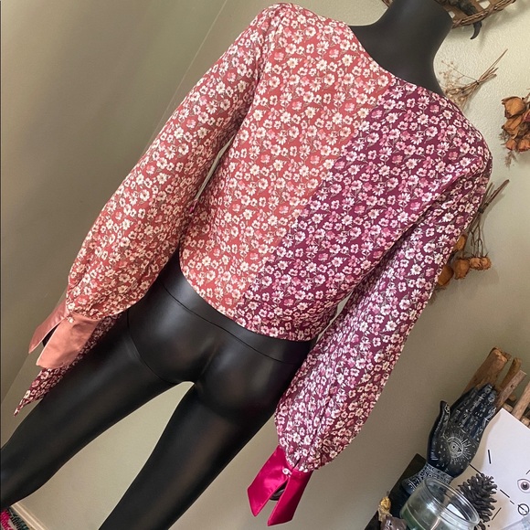 En Saison Floral Wrap Blouse - Pink and Burgundy NWTs - Picture 8 of 13